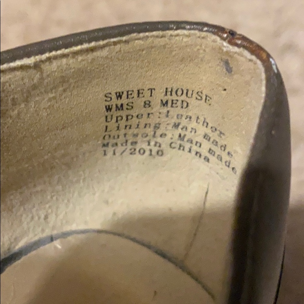 Kenneth Cole Wedges with Bows - Picture 7 of 7